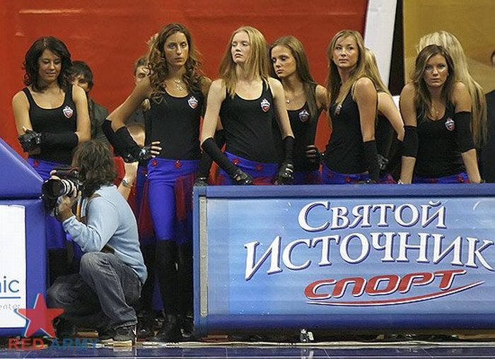 Девушки из группы поддержки баскетбольной команды ЦСКА (76 фото)