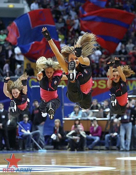 Девушки из группы поддержки баскетбольной команды ЦСКА (76 фото)