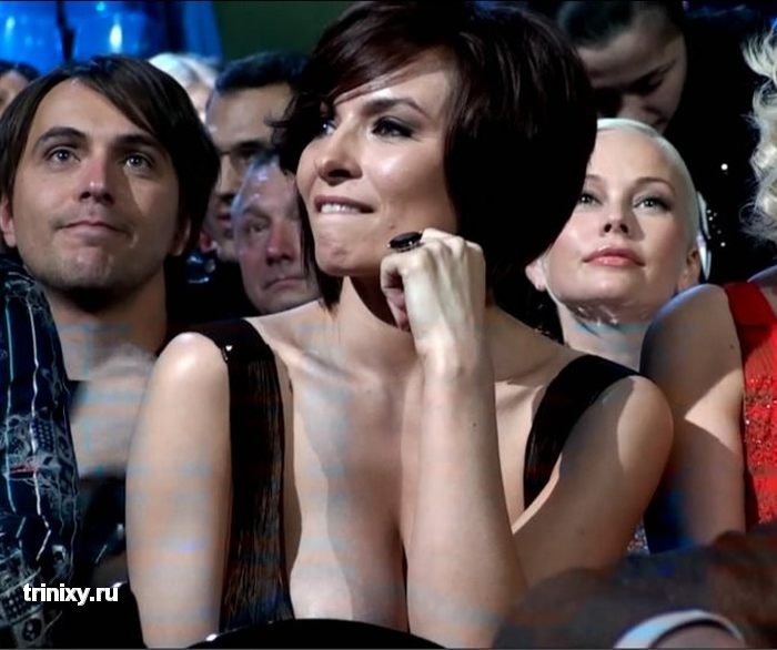 Надежда Грановская на вручении наград Муз-ТВ 2009 (12 фото + 2 видео)