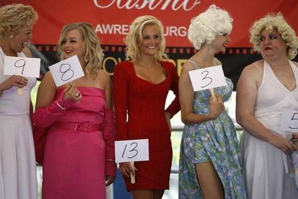 Конкурс двойников Мэрилин Монро в Цинциннати (17 фото)