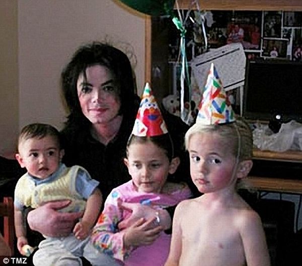 Дети Майкла Джексона (7 фото)