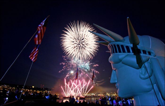 Салют в День независимости в США (19 фото)