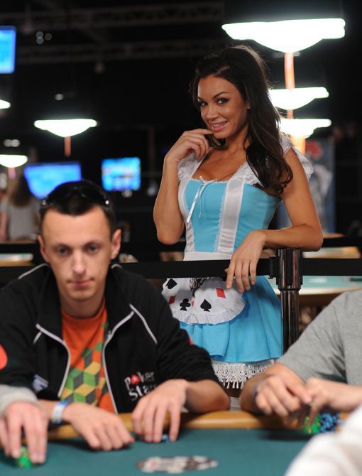 Девушки - профессиональные игроки в покер (30 фото)