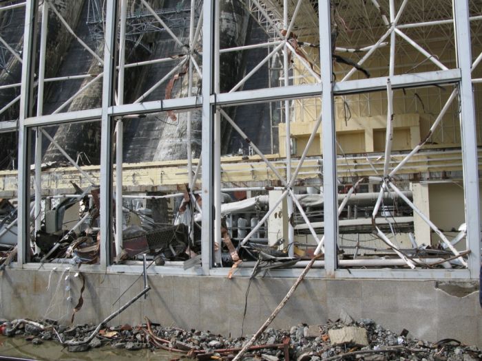 Авария на Саяно-Шушенской ГЭС (22 фото)