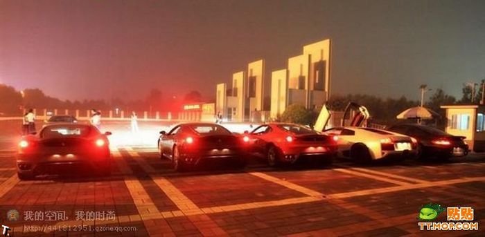 Встреча владельцев суперкаров в Китае (35 фото)