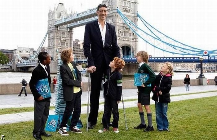 Султан Косен - самый высокий человек в мире (26 фото)