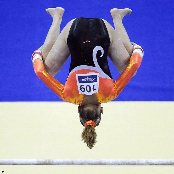 Забавные моменты на состязании гимнасток (21 фото)