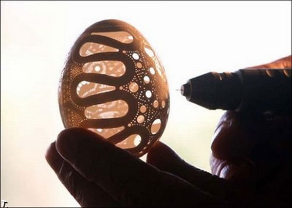 Креатив из яичной скорлупы (27 фото)