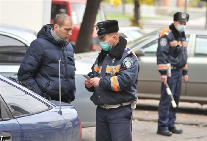 Свиной грипп. Украина в повязках (23 фото)
