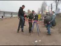 Случай на качелях (4.4 мб)