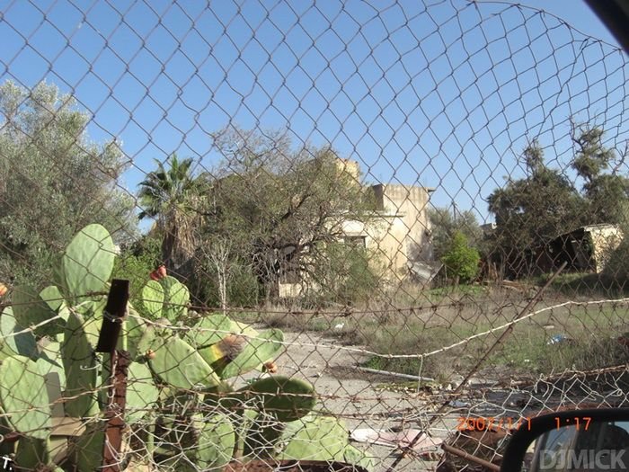 Заброшенный курорт Вароша на Кипре (52 фото)
