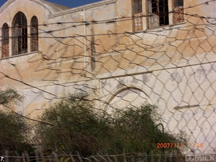 Заброшенный курорт Вароша на Кипре (52 фото)