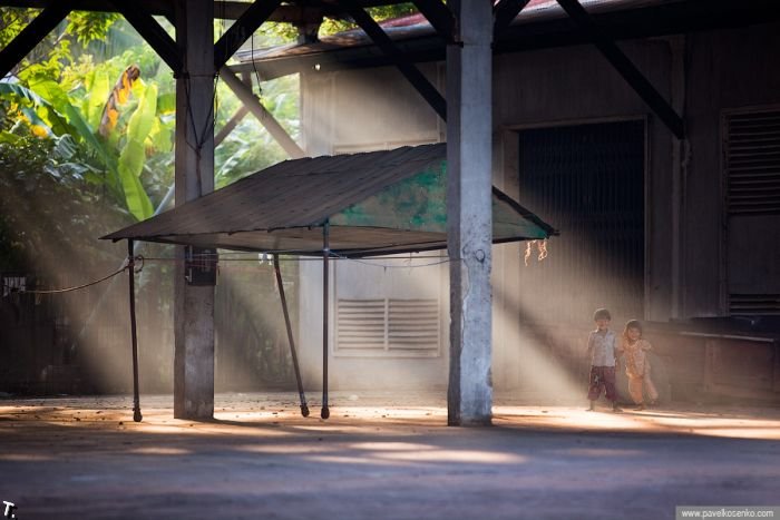 Заброшенный завод Pepsi в Баттамбанге, Камбоджа (12 фото)