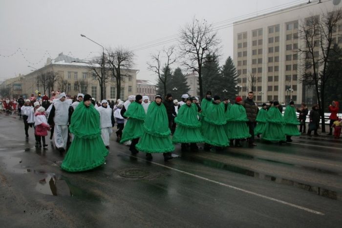 Новогодний парад в Минске (5 фото)