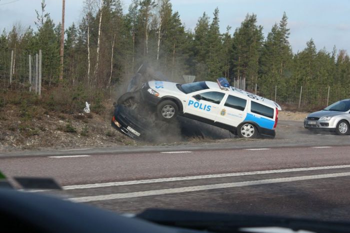 Погоня в Швеции (8 фото)