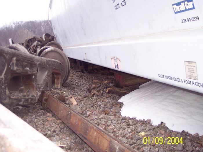 Крушение поезда (16 фото)