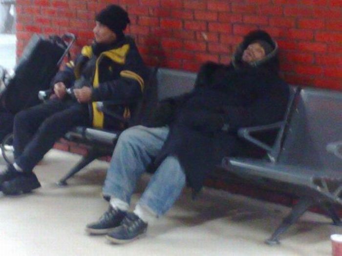 Спящие люди (54 фото)