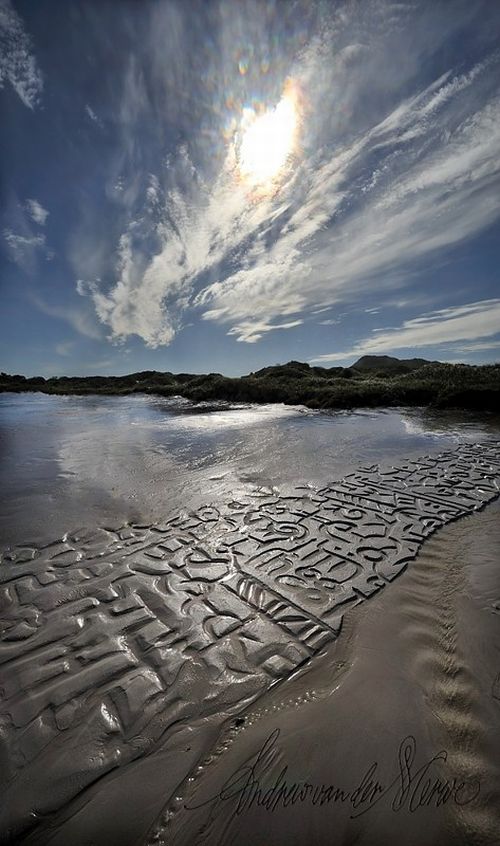 Пляжный каллиграфист (33 фото)