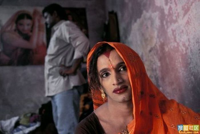 Индийские трансвеститы (13 фото)