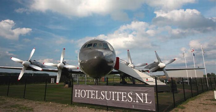 Гостиницы и дома в самолетах (35 фото)