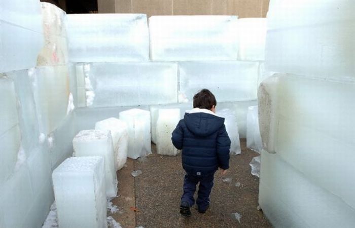 Самый большой ледяной лабиринт в мире (20 фото)
