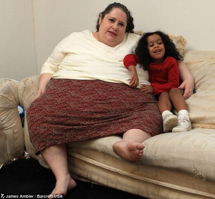 Будущая самая толстая женщина в мире - Донна Симпсон (5 фото)