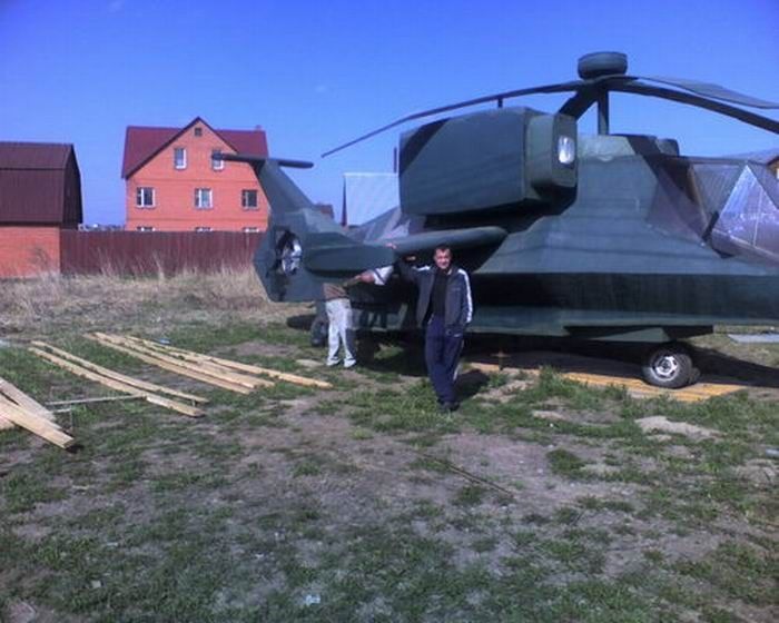 Дом в вертолете около Челябинска (5 фото)