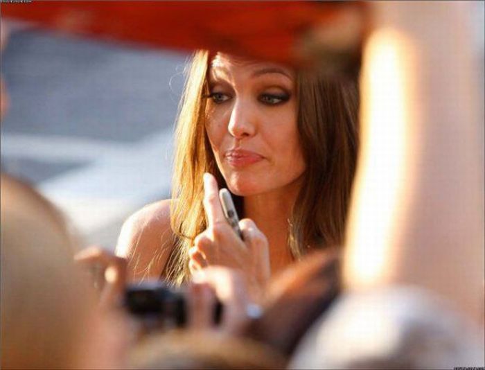 Смешные лица Анджелины Джоли (56 фото)