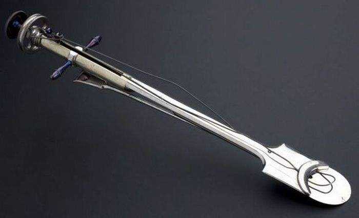 Старинные хирургические инструменты (21 фото)