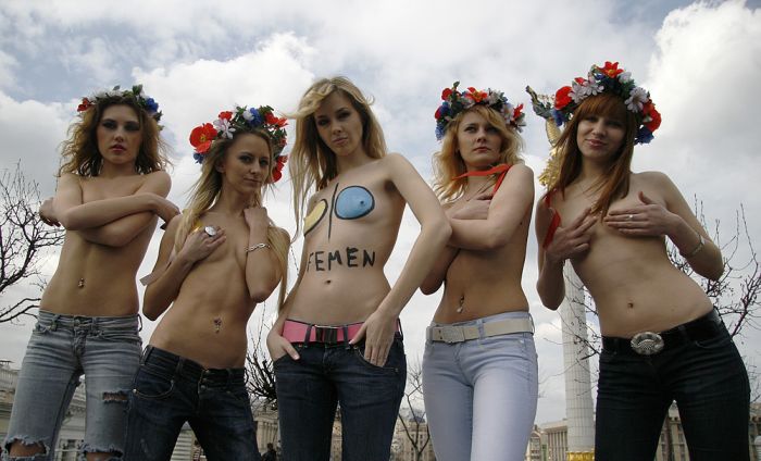 Новый логотип женского движения FEMEN (6 фото)