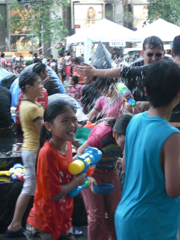 Водный фестиваль в Таиланде (22 фото)