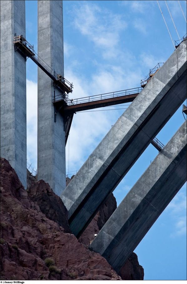 Мост у плотины Гувера (33 фото)