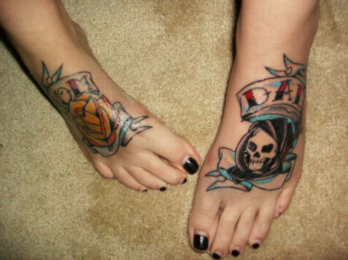 Сумасшедшие татуировки на ногах (35 фото)