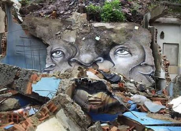 Необычные граффити в Бразилии (13 фото)