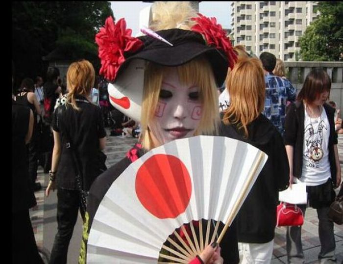Девушки-готы из Японии (20 фото)