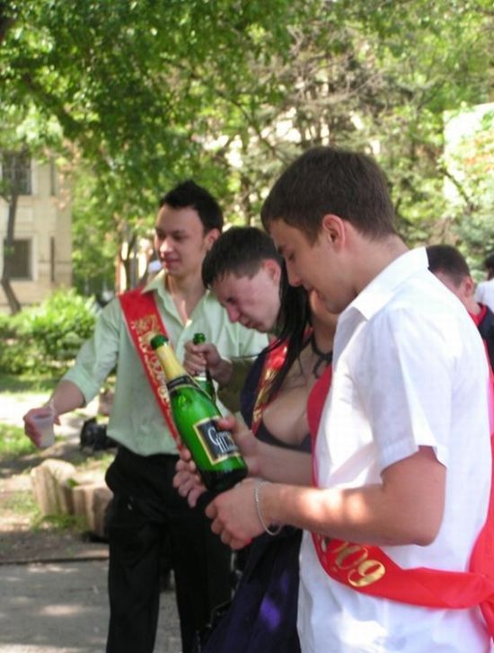 Выпускники и выпускницы 2009 (97 фото)