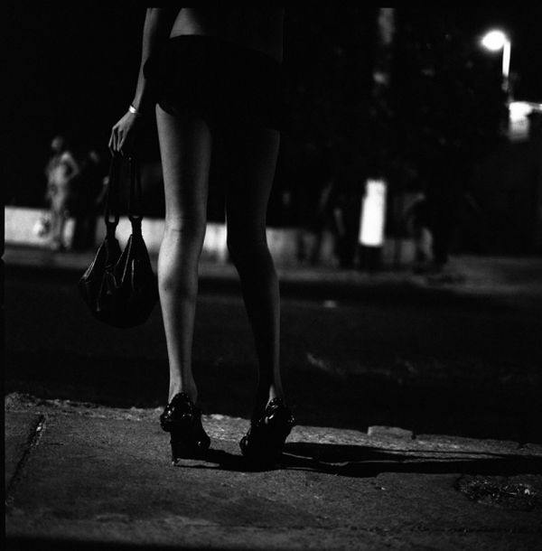 Транссексуальные проститутки в столице Гондураса (20 фото)