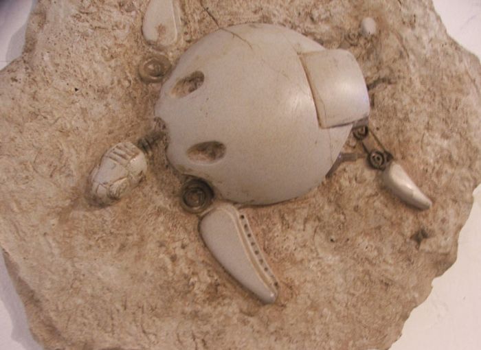 Что найдут во время раскопок через 2000 лет (11 фото)