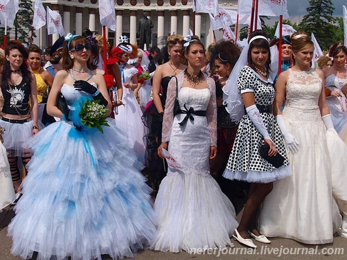 Парад невест (44 фото)
