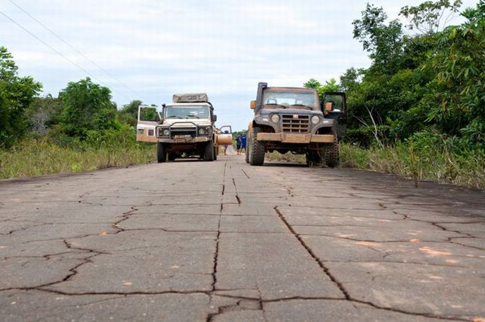 Худшая дорога Бразилии (65 фото)