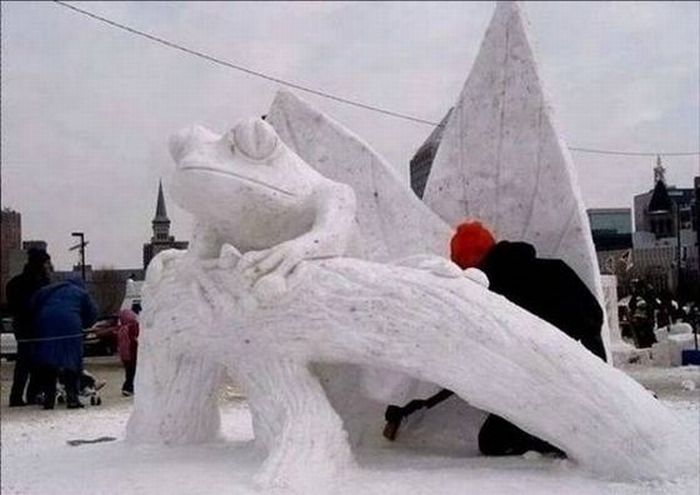 Красивые скульптуры из снега (29 фото)