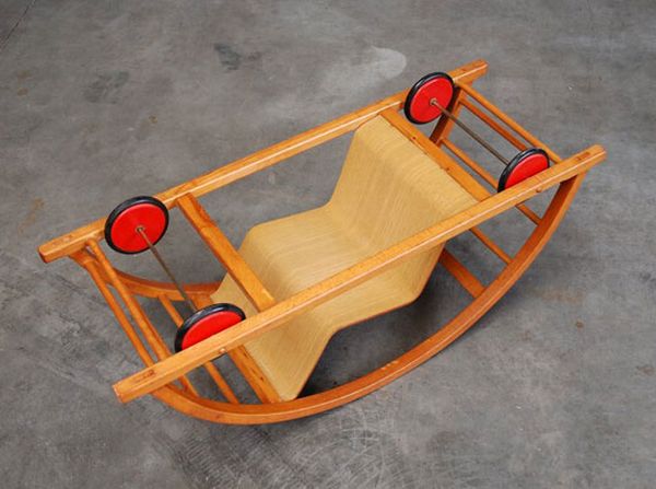 Детская машина - кресло-качалка (7 фото)