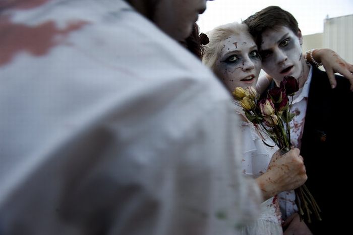 Парад зомби в Сакраменто (16 фото)