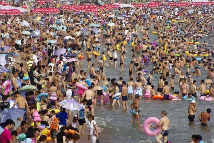 Китайцы в море толпа