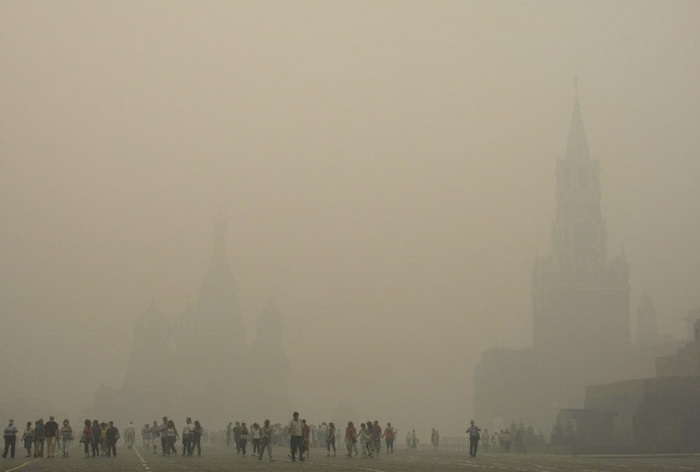 Москва в дыму (28 фото)