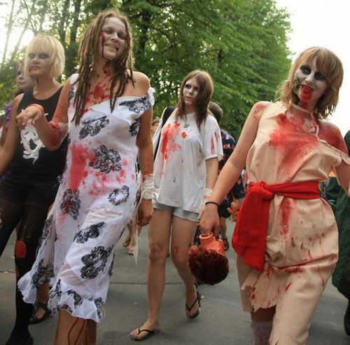 Zombie Walk в Питере (85 фото)