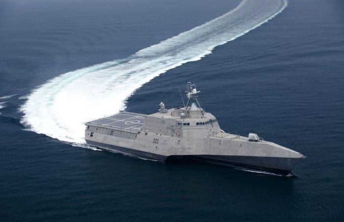USS Independence - новинка американского флота (15 фото)