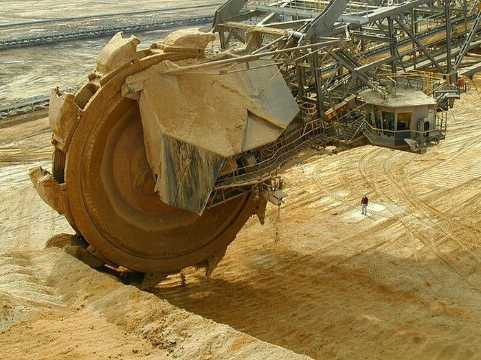 Bagger 288. Самая большая машина в мире (20 фото)