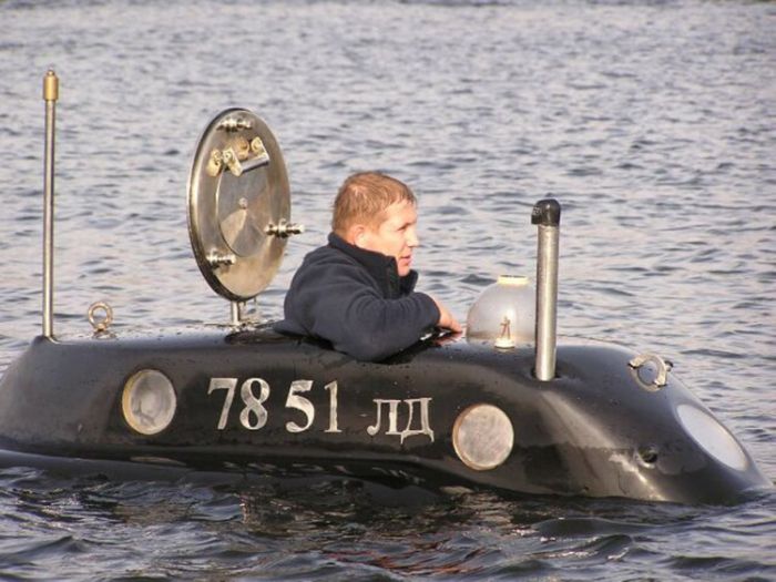 Единственная в России личная подводная лодка (29 фото)