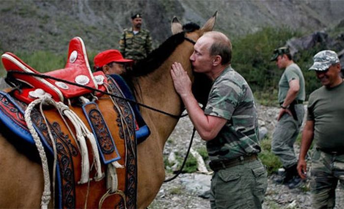 Владимир Путин с животными (24 фото)